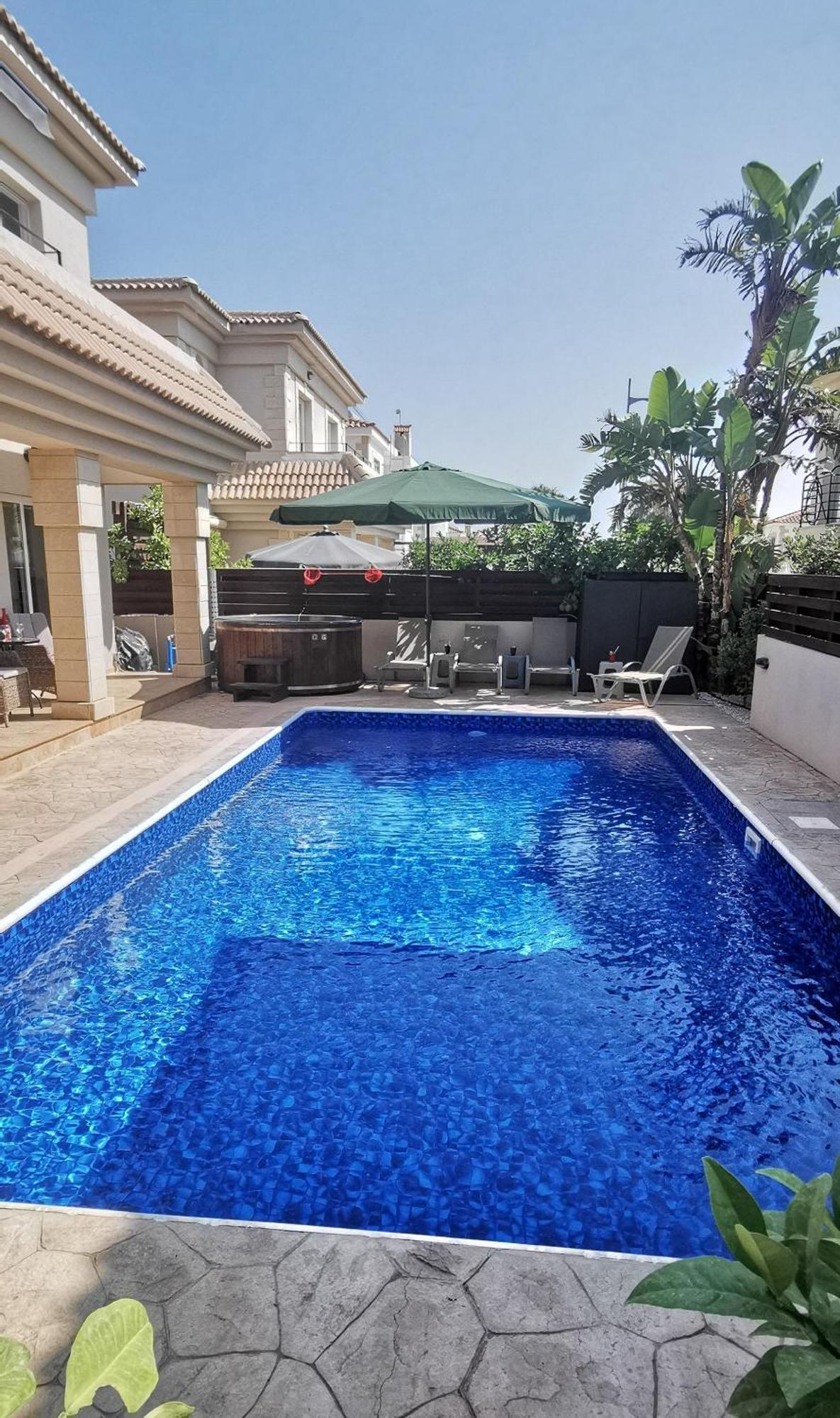 Great Villa Maria Paralimni Exteriör bild