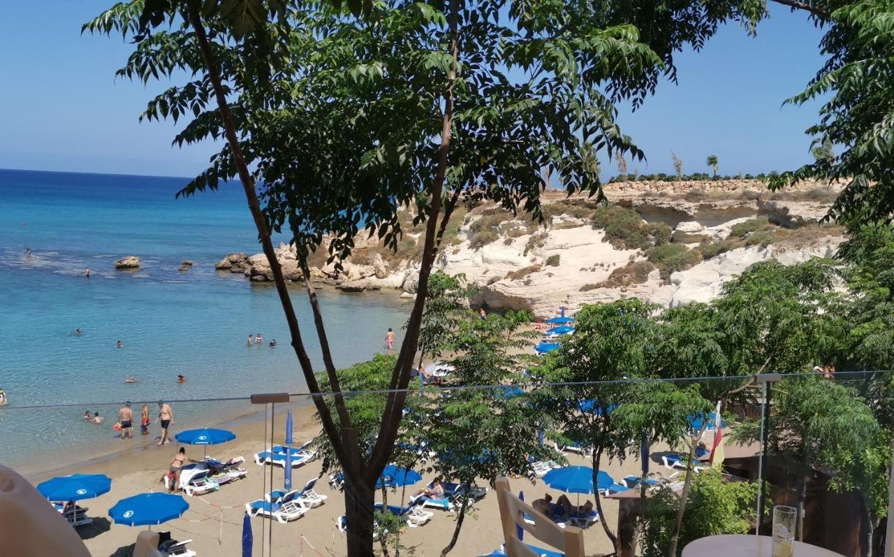 Great Villa Maria Paralimni Exteriör bild